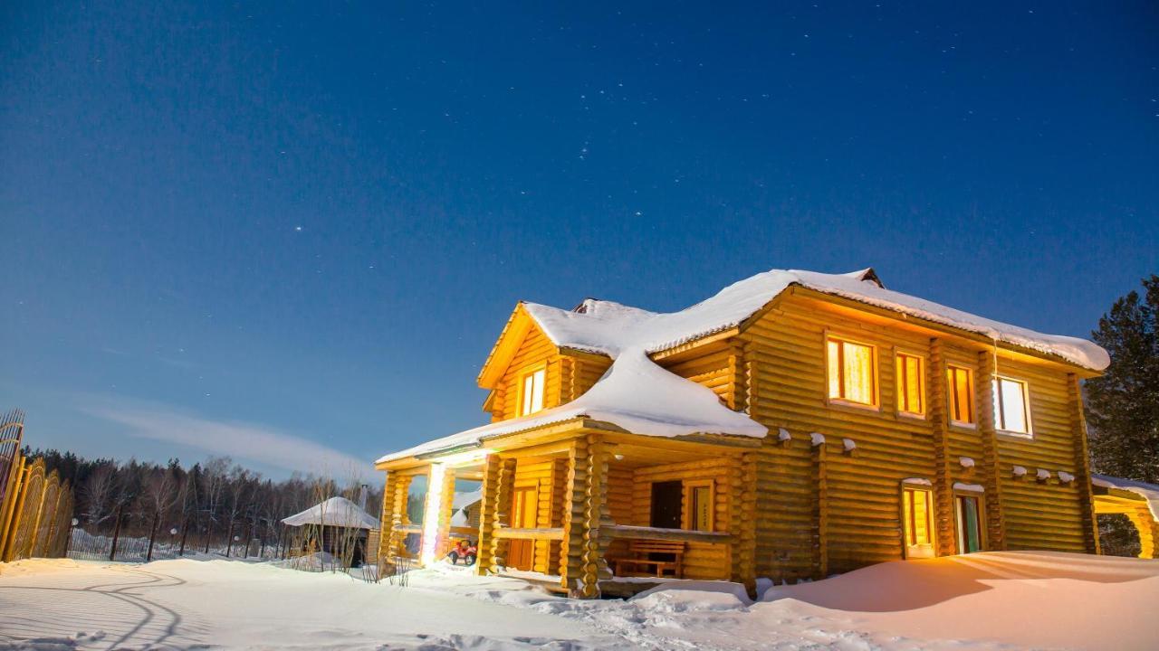 Земляничная Поляна Боровое Shchuchinskiy Exterior foto