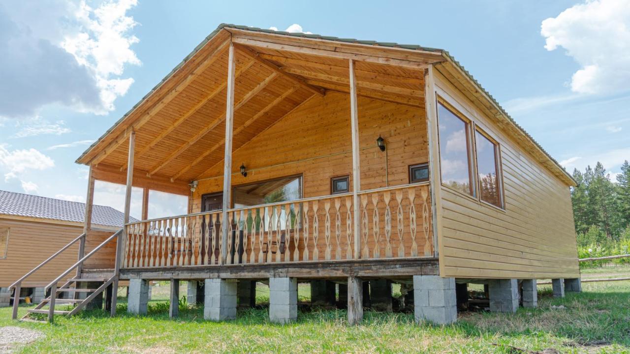 Земляничная Поляна Боровое Shchuchinskiy Exterior foto