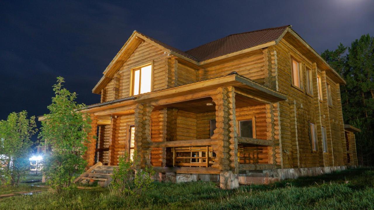 Земляничная Поляна Боровое Shchuchinskiy Exterior foto